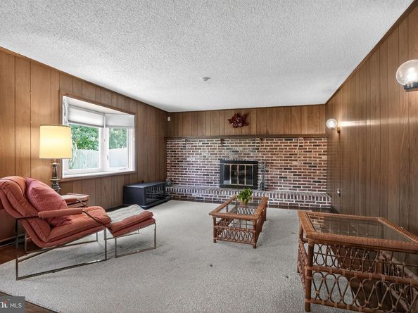 722 Autumn Drive, Feasterville Trevose PA 19053