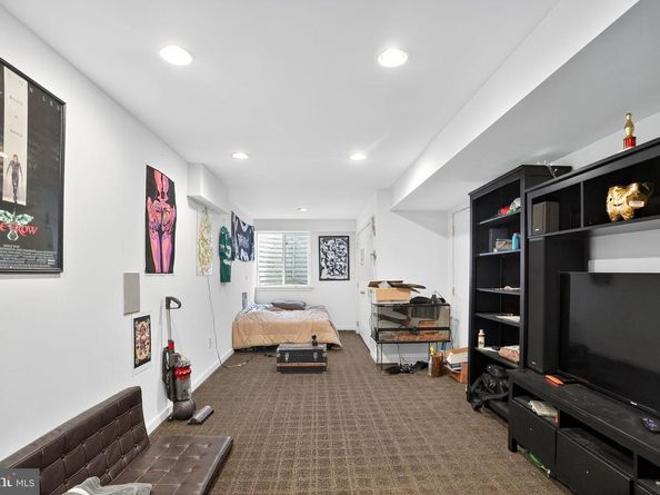 1227 N 3rd Street, Philadelphia PA 19122
