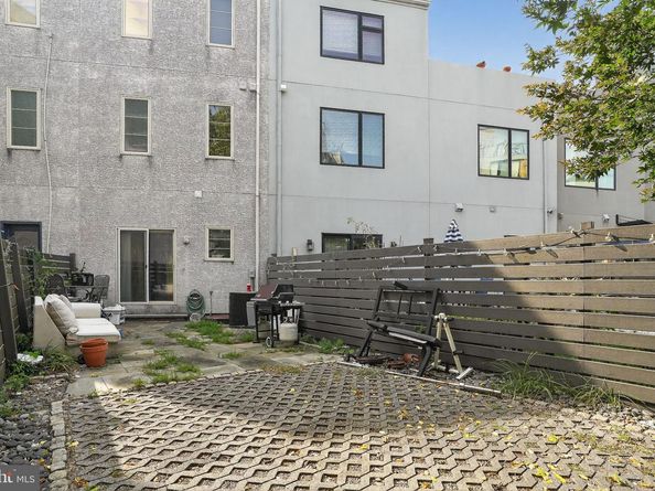 1227 N 3rd Street, Philadelphia PA 19122