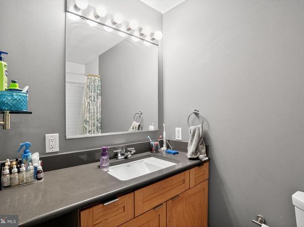1227 N 3rd Street, Philadelphia PA 19122