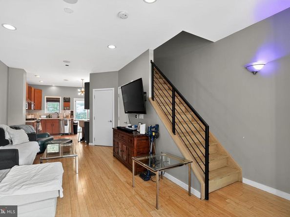 1227 N 3rd Street, Philadelphia PA 19122