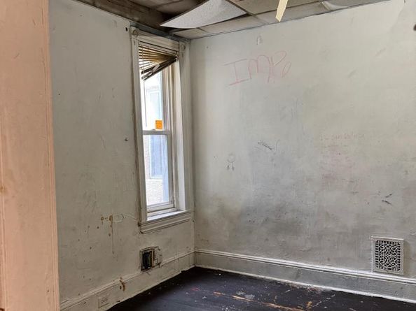 6115 Vine Street, Philadelphia PA 19139