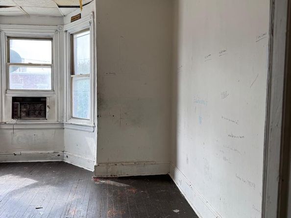 6115 Vine Street, Philadelphia PA 19139