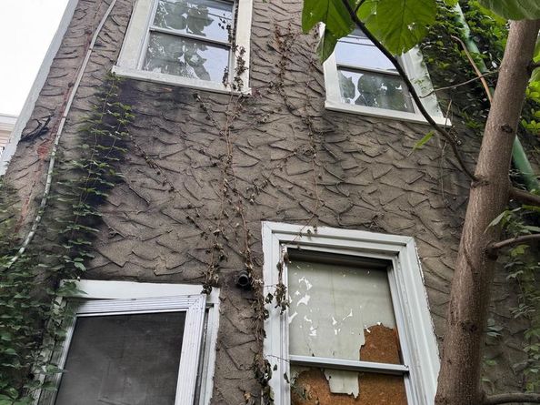 6115 Vine Street, Philadelphia PA 19139