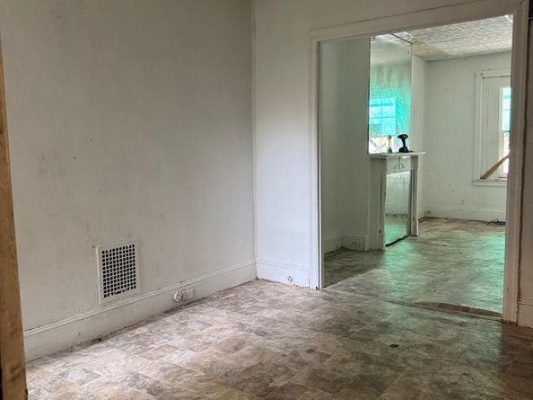 6115 Vine Street, Philadelphia PA 19139