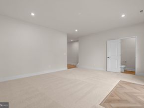 13724 Aviation Place, Herndon VA 20171