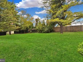 88 Hampstead Drive 88, Ambler PA 19002
