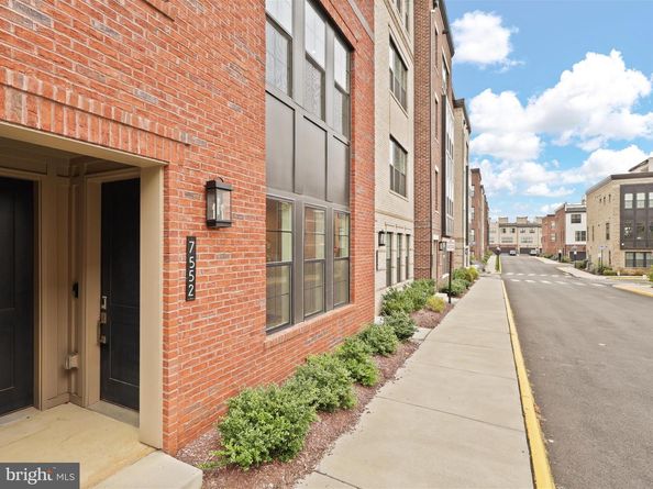7552 Sawyer Farm Way 1405, Mclean VA 22102