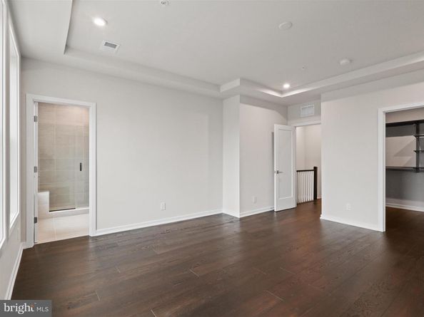 7552 Sawyer Farm Way 1405, Mclean VA 22102
