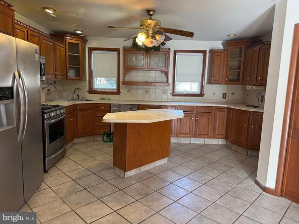 3011 Teesdale Street, Philadelphia PA 19152