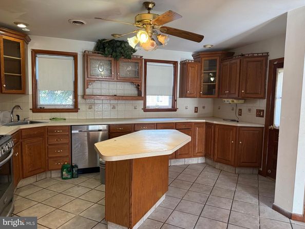 3011 Teesdale Street, Philadelphia PA 19152