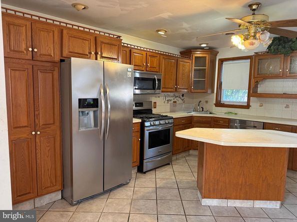 3011 Teesdale Street, Philadelphia PA 19152