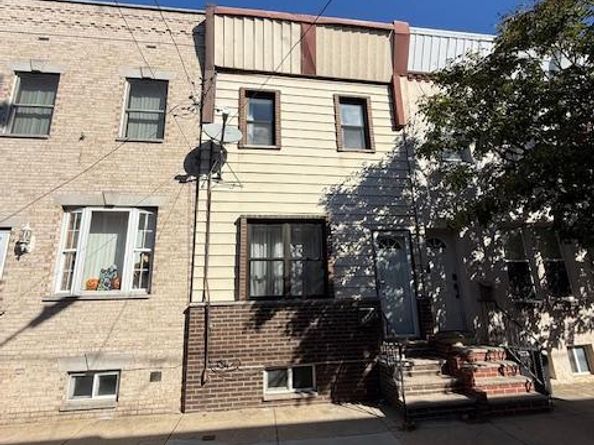 315 Cantrell Street, Philadelphia PA 19148