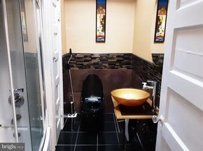 5728 Florence Avenue, Philadelphia PA 19143