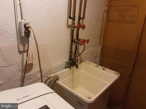 5728 Florence Avenue, Philadelphia PA 19143