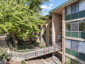 501 N Armistead Street T2, Alexandria VA 22312