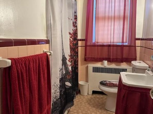 1400 E Bristol Street, Philadelphia PA 19124