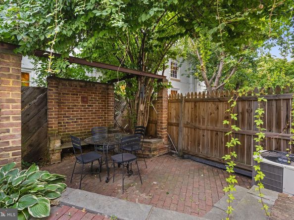 304 N Alfred Street, Alexandria VA 22314