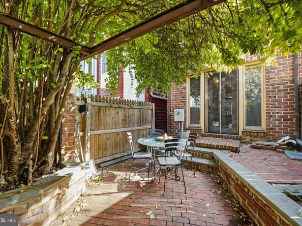 304 N Alfred Street, Alexandria VA 22314