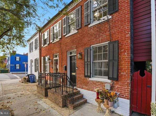 304 N Alfred Street, Alexandria VA 22314