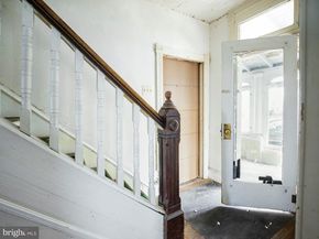 28 S Warner Avenue, Bryn Mawr PA 19010