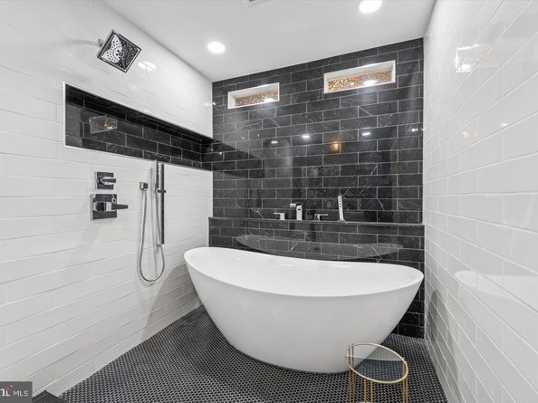 635 N 13TH Street A, Philadelphia PA 19123