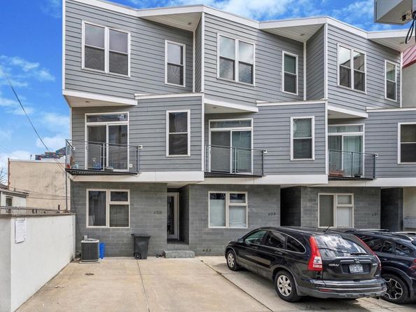 635 N 13TH Street A, Philadelphia PA 19123