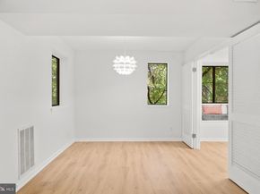 1656 Parkcrest Circle 2D/301, Reston VA 20190