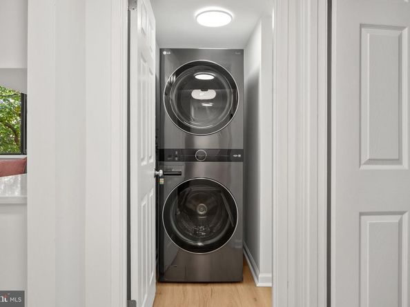 1656 Parkcrest Circle 2D/301, Reston VA 20190