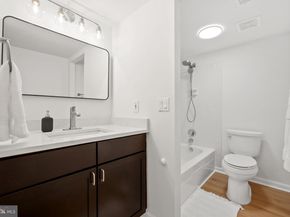 1656 Parkcrest Circle 2D/301, Reston VA 20190