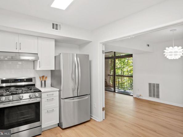 1656 Parkcrest Circle 2D/301, Reston VA 20190