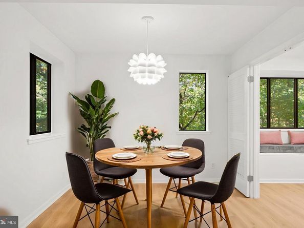 1656 Parkcrest Circle 2D/301, Reston VA 20190