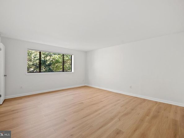 1656 Parkcrest Circle 2D/301, Reston VA 20190