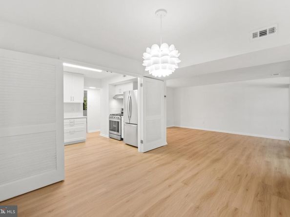 1656 Parkcrest Circle 2D/301, Reston VA 20190