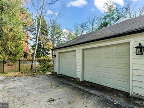 1611 Lark Lane, Villanova PA 19085