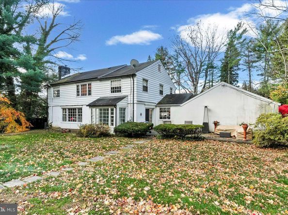 1611 Lark Lane, Villanova PA 19085