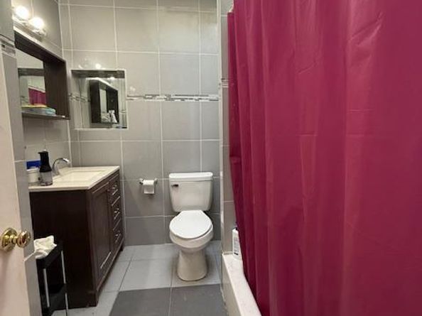 4806 C Street, Philadelphia PA 19120