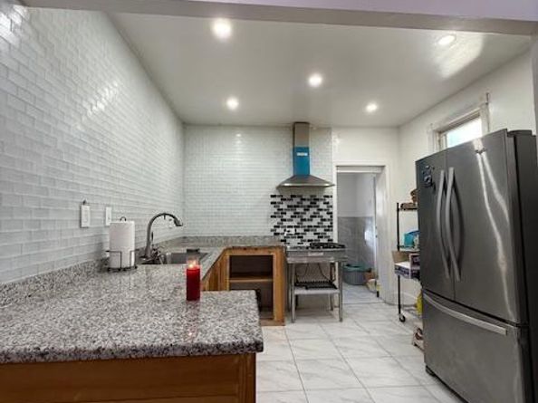 4806 C Street, Philadelphia PA 19120