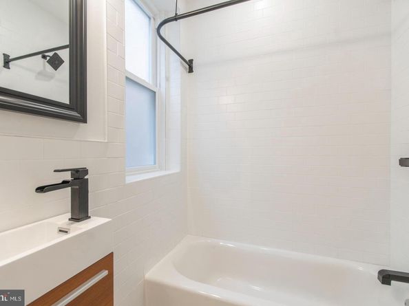 4238 Spruce Street, Philadelphia PA 19104