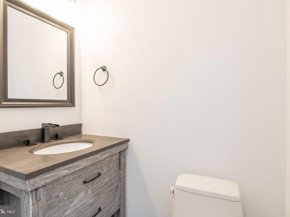 4238 Spruce Street, Philadelphia PA 19104