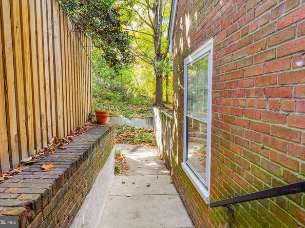 4673 34TH Street S, Arlington VA 22206