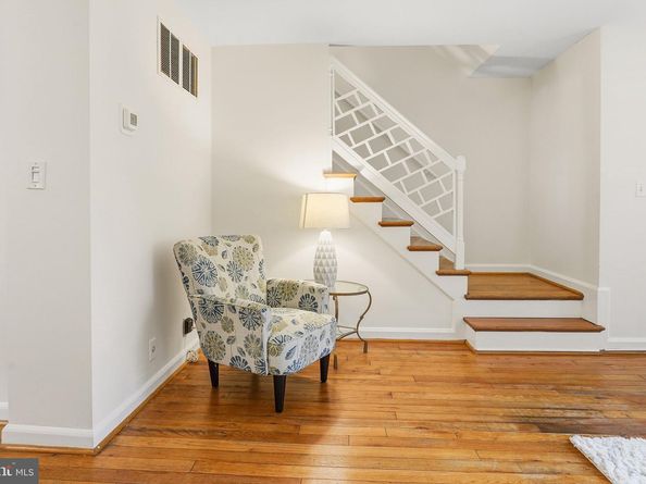 4673 34TH Street S, Arlington VA 22206