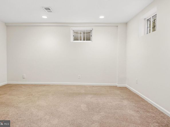 4673 34TH Street S, Arlington VA 22206