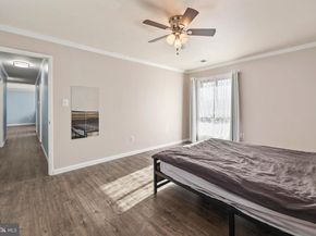 549 Florida Avenue 201, Herndon VA 20170