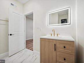 1628 W Glenwood Avenue, Philadelphia PA 19132