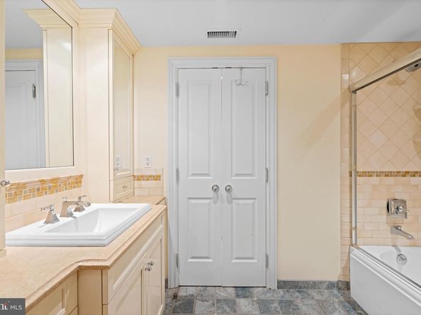 26 Old Gulph Road, Gladwyne PA 19035