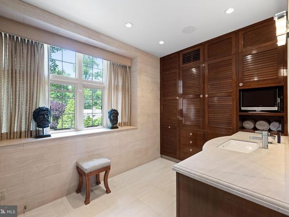 26 Old Gulph Road, Gladwyne PA 19035