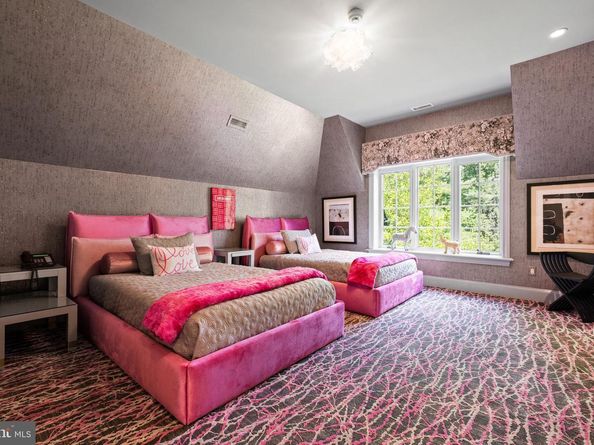 26 Old Gulph Road, Gladwyne PA 19035