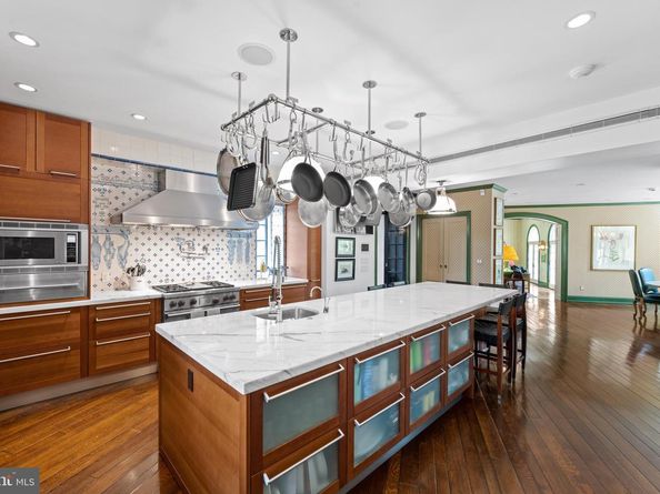 26 Old Gulph Road, Gladwyne PA 19035