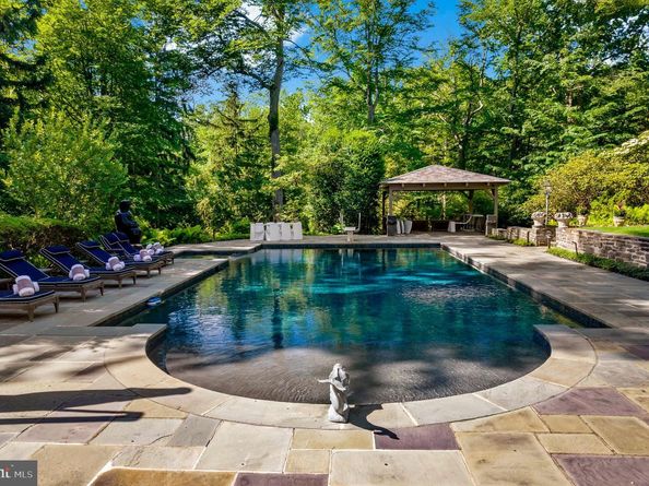 26 Old Gulph Road, Gladwyne PA 19035